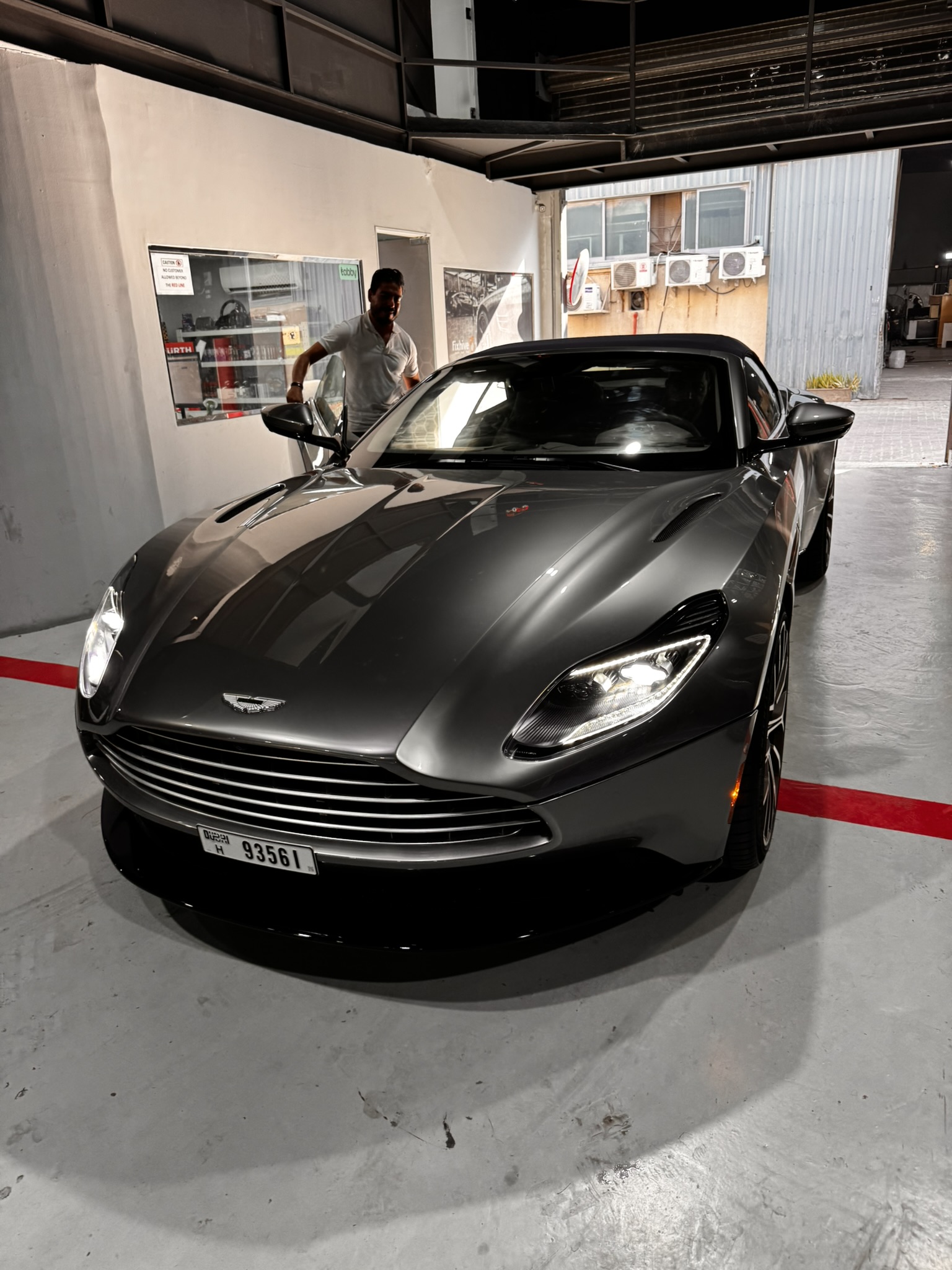 Auto Repair Service — FixHive Dubai